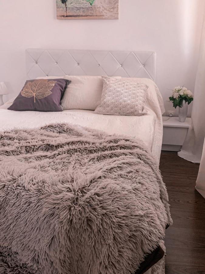 Apartment 2 Rooms Luxury Bukareszt Zewnętrze zdjęcie