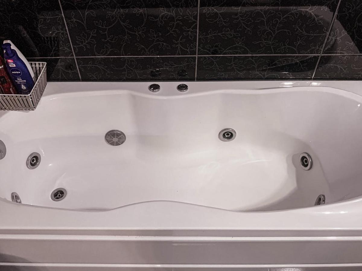Apartment 2 Rooms Luxury Bukareszt Zewnętrze zdjęcie